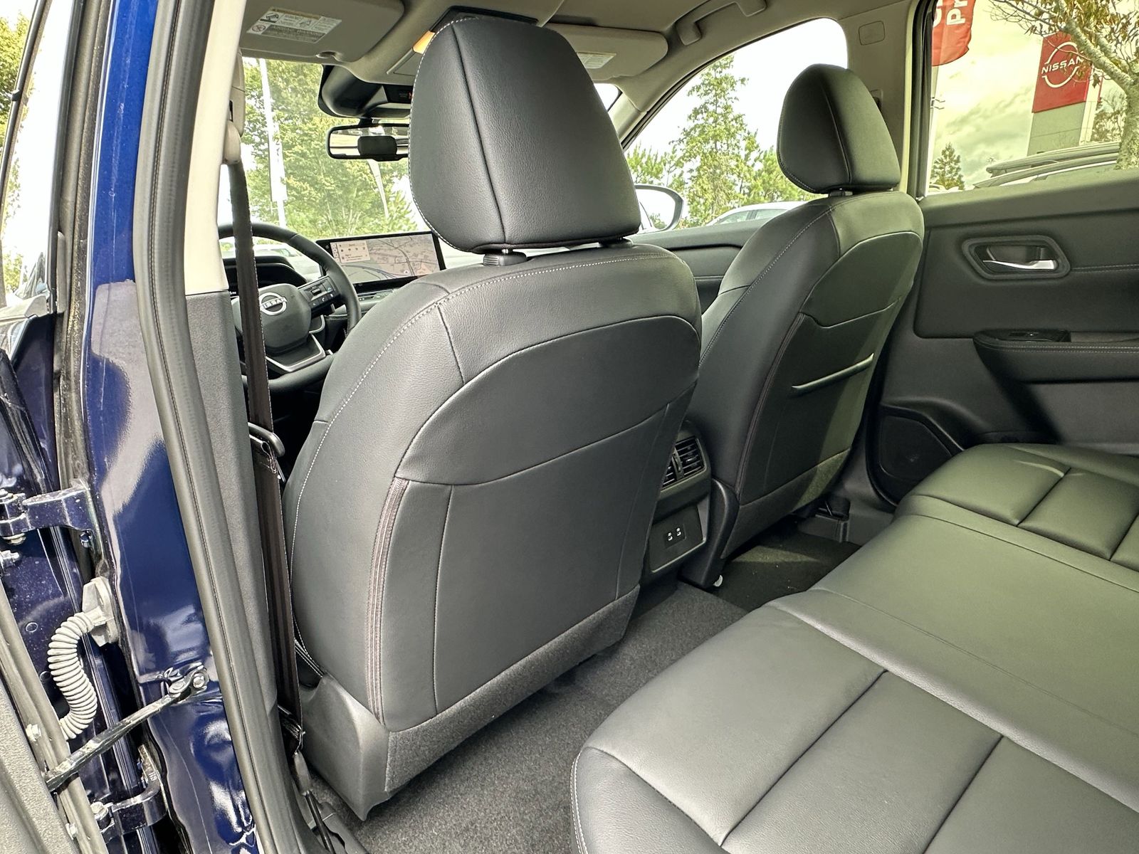 2025 Nissan Rogue SL photo 20