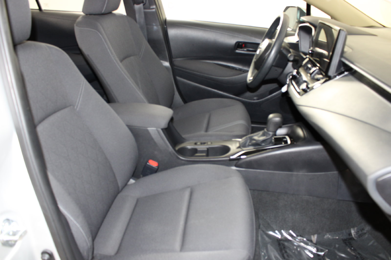 Used 2025 Silver Toyota LE image 27