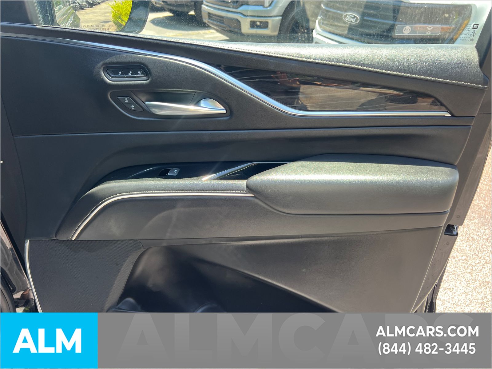 Used 2022 Black Cadillac Sport image 18