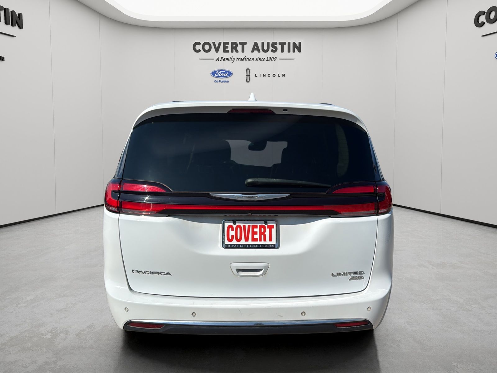 Used Car 2021 Chrysler Pacifica  Limited For Sale Under $30,000 In Austin, Texas