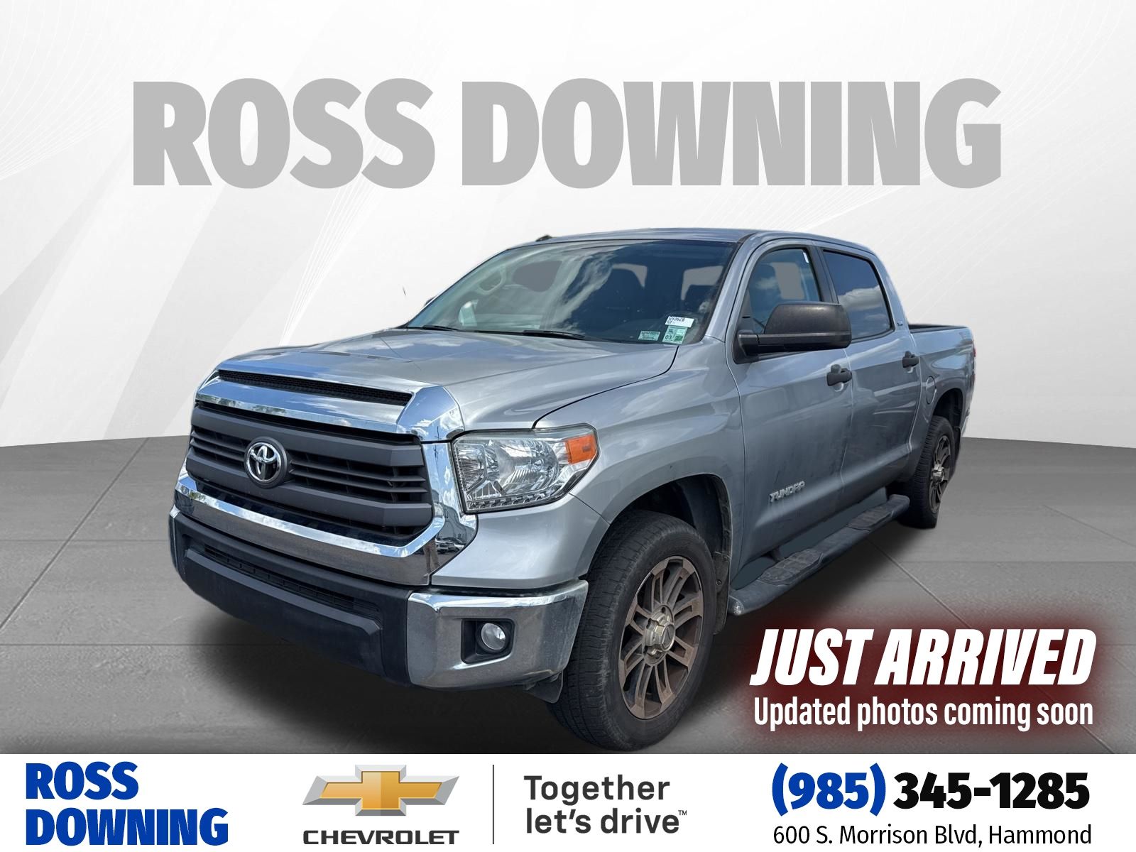 Silver Sky Metallic 2015 Toyota Tundra SR5 CrewMax 4.6L Pickup Truck 4X2 6-Speed Automatic Overdrive