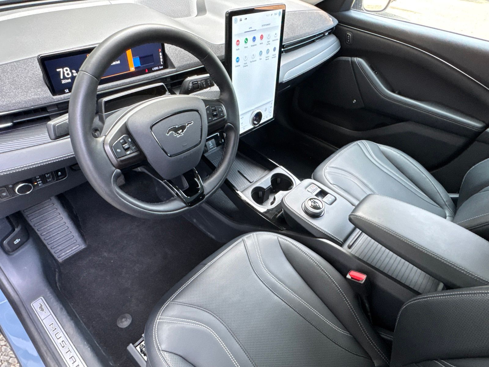 Certified Used 2023 Vapor Blue Metallic Ford Premium image 34