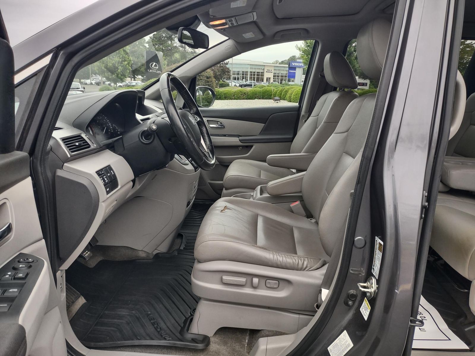 Used 2015 Gray Honda EX-L image 9