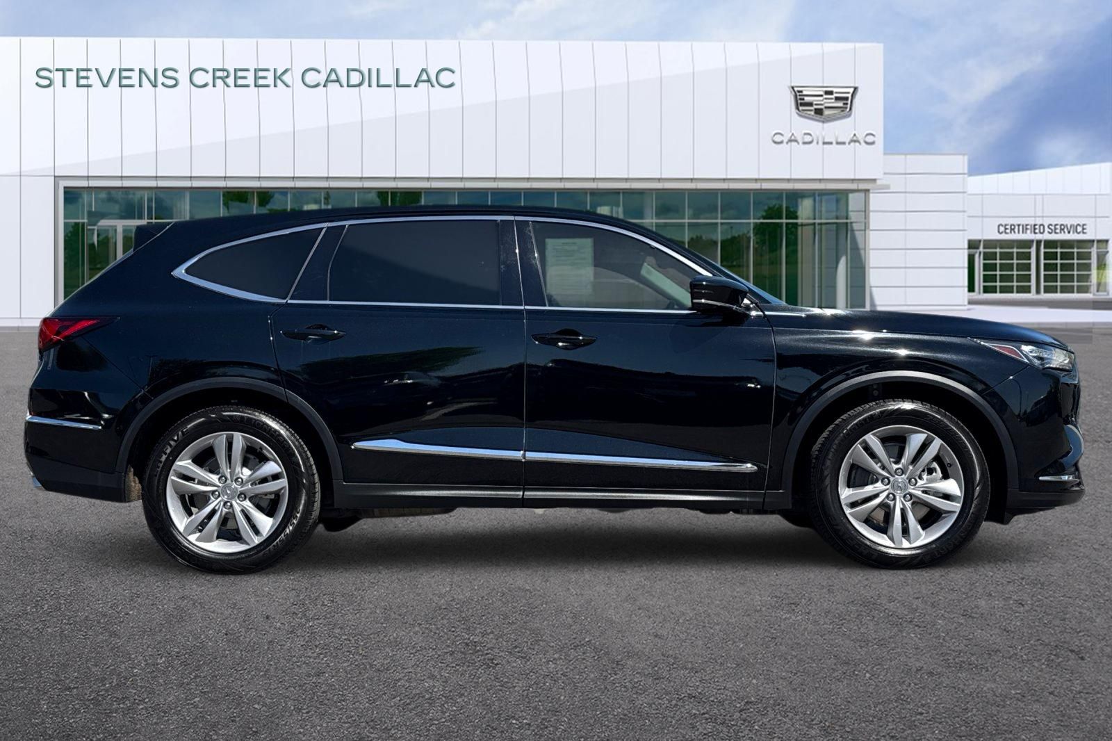 View vehicle photo 2