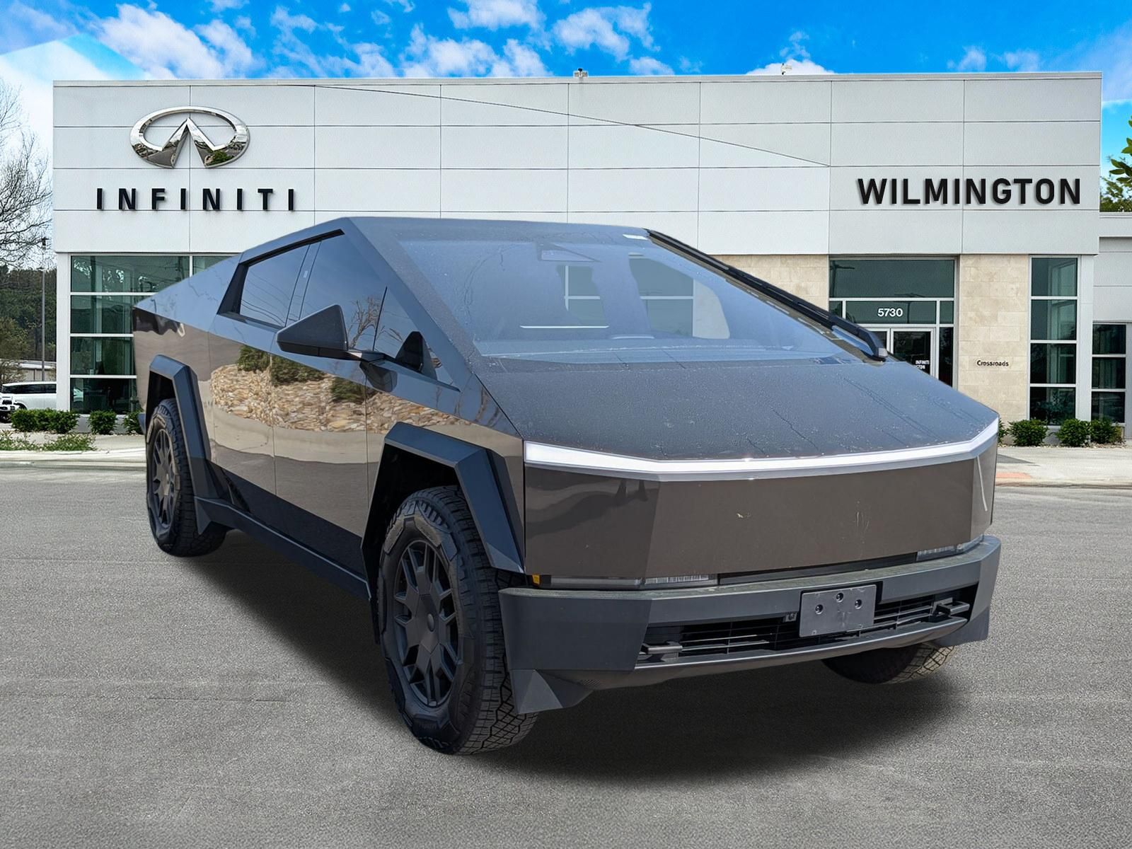 2024 Tesla Cybertruck Crew Cab AWD