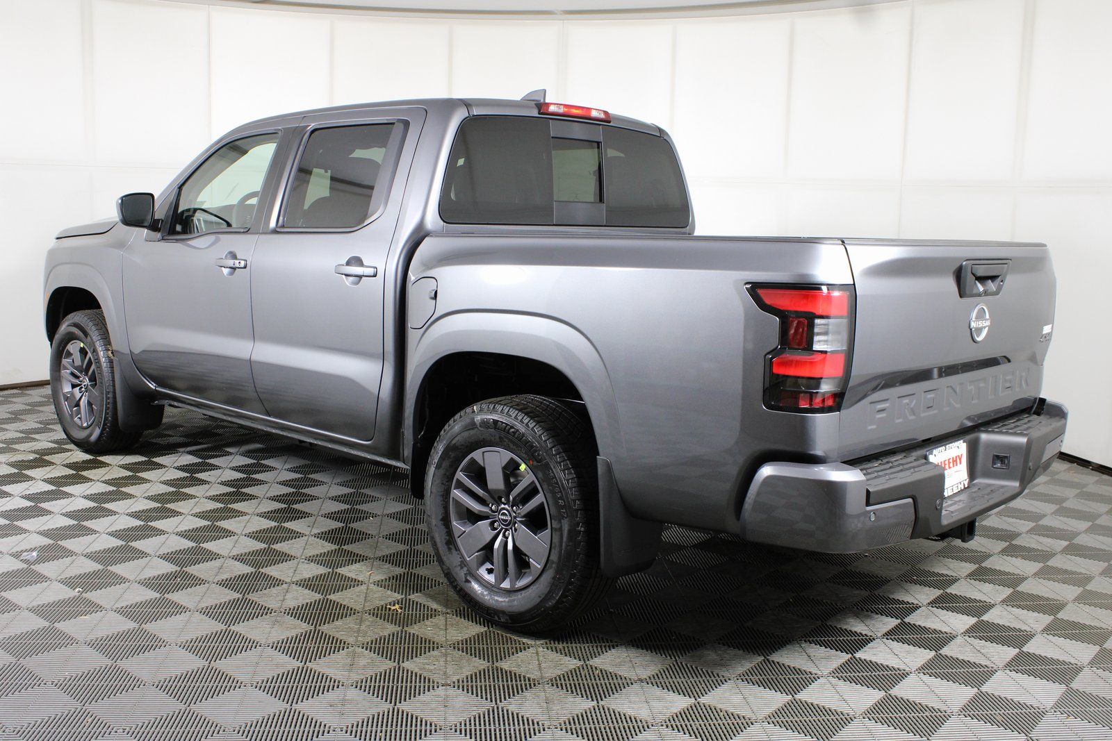 View vehicle photo 4