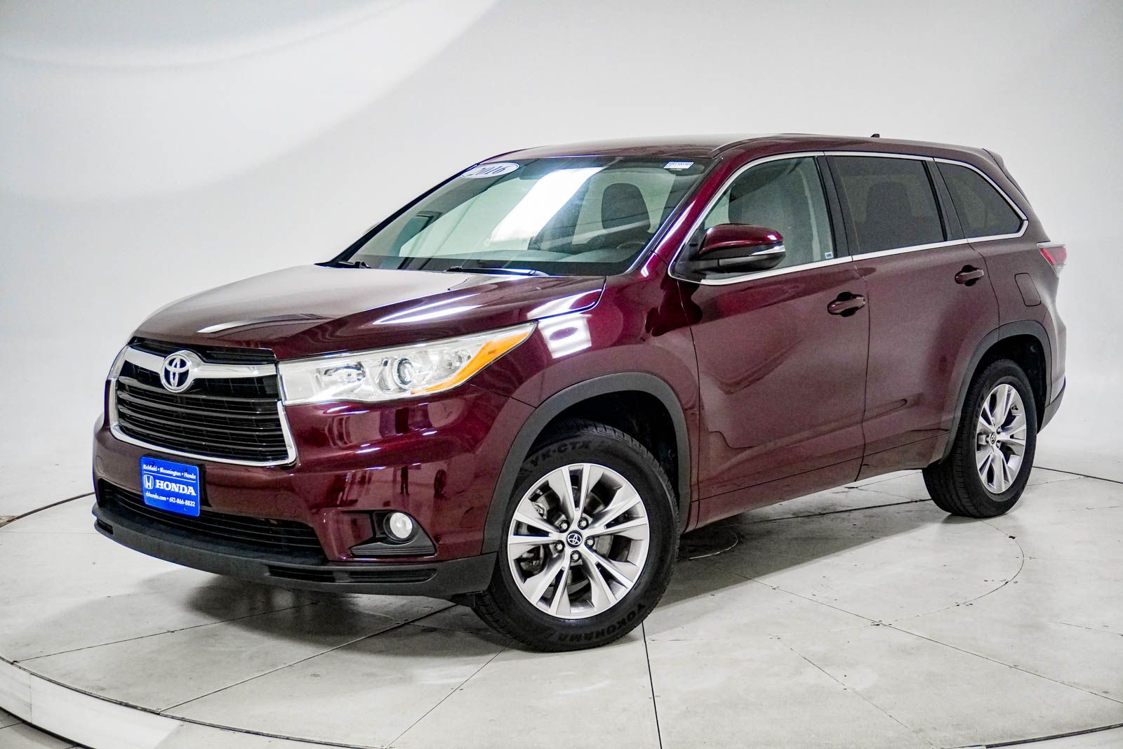 Ooh La La Rouge Mica 2016 Toyota Highlander SUV / Crossover 6-Speed Automatic Overdrive