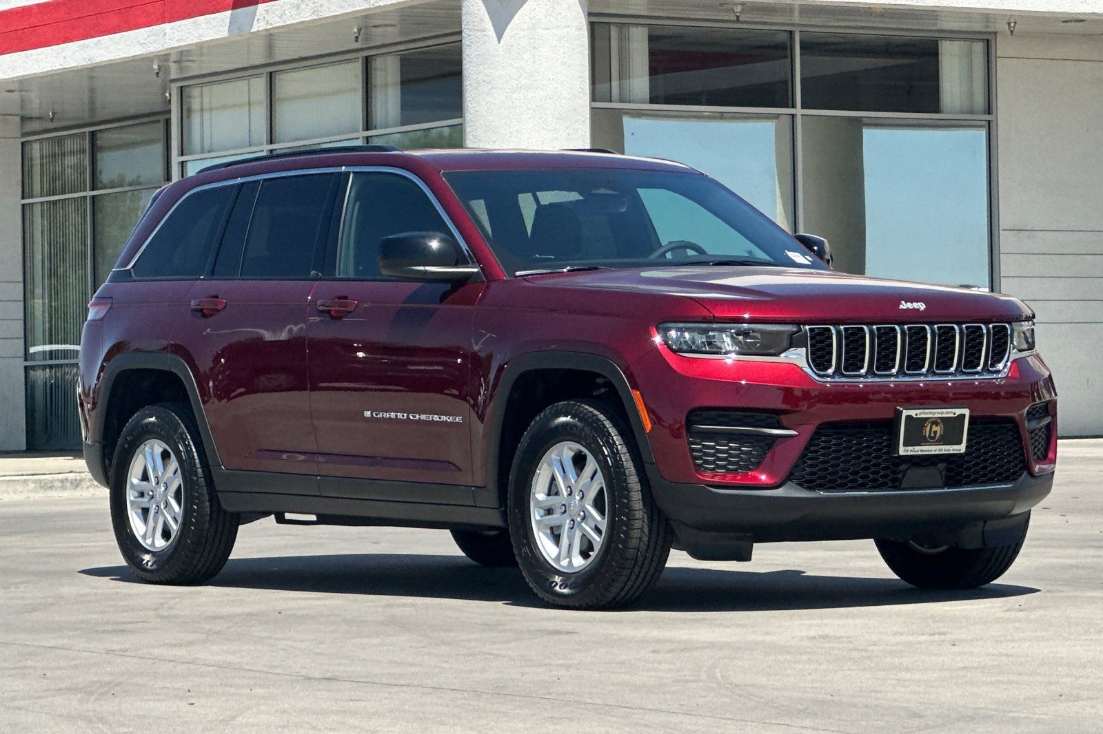 2025 Jeep Grand Cherokee Laredo - Photo 9