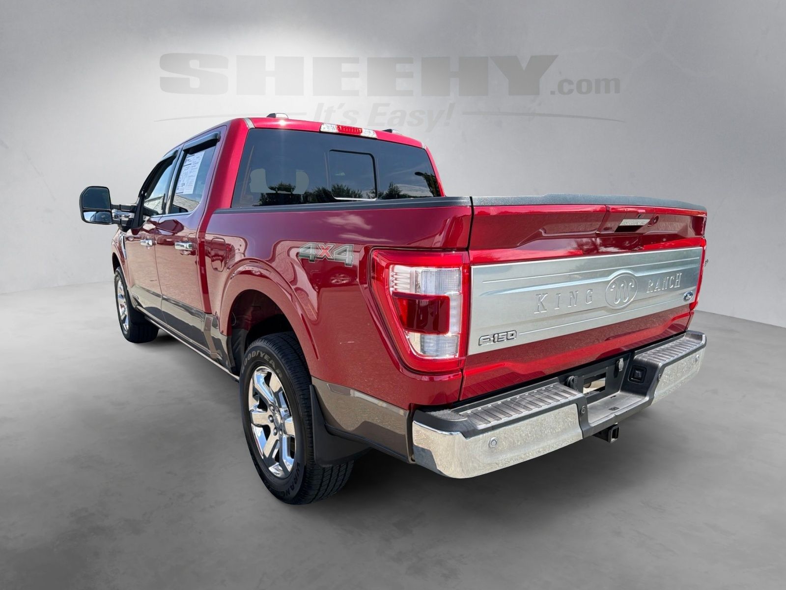 Used 2023 Red Ford King Ranch image 13