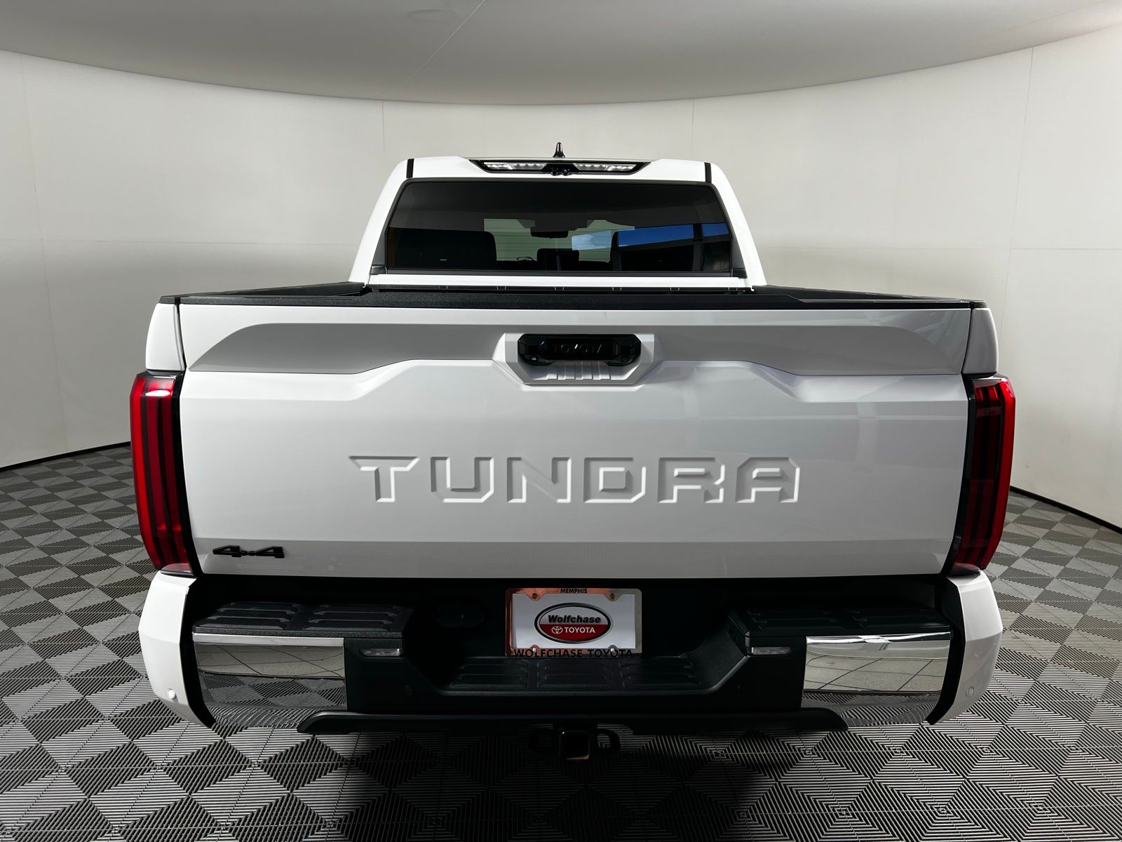 Thumbnail: 2025 Toyota Tundra - 6
