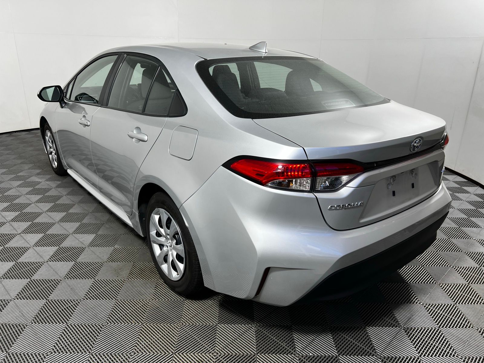 2023 Toyota Corolla LE 7