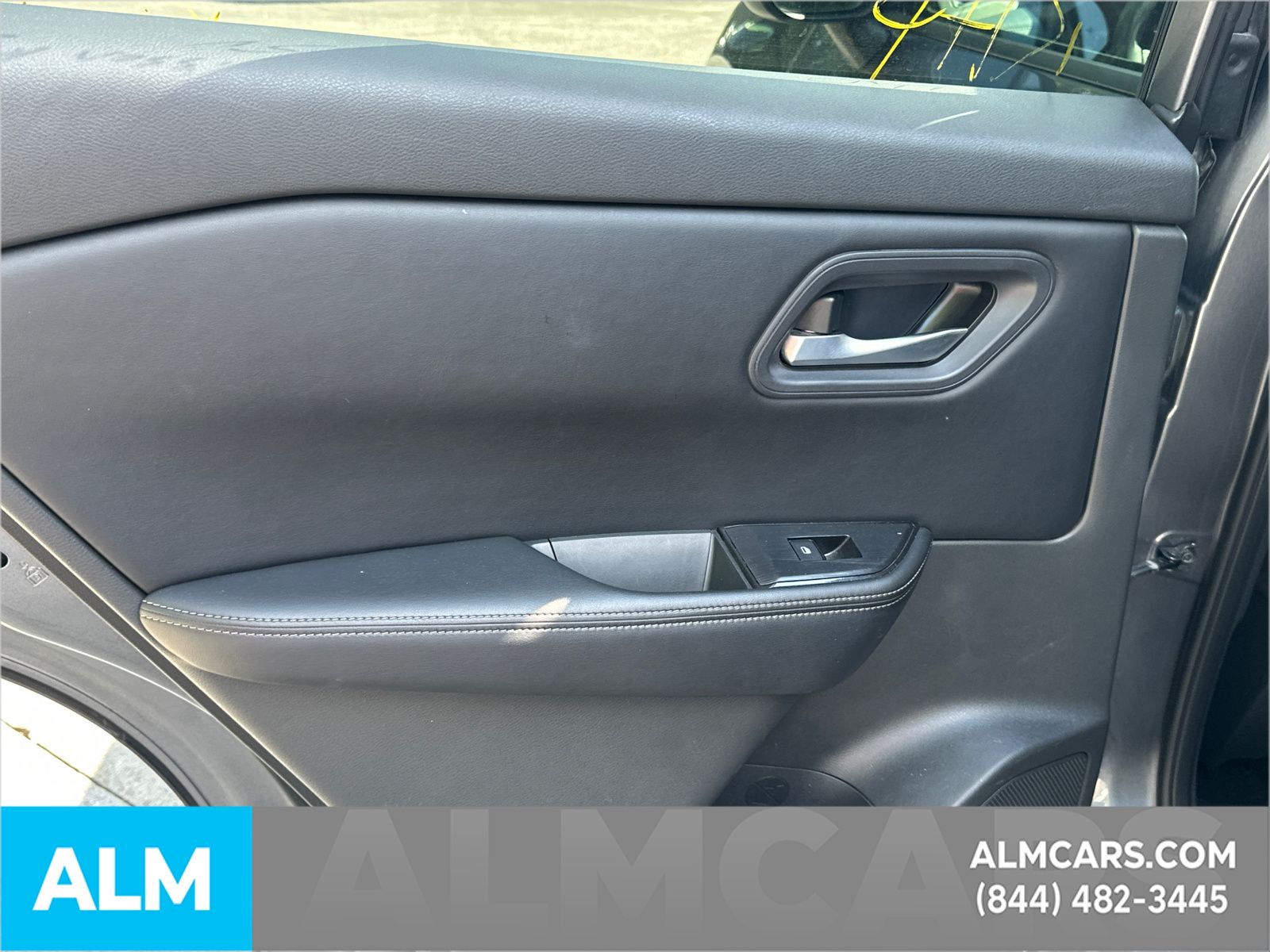 Used 2025 Gray Nissan SV image 14