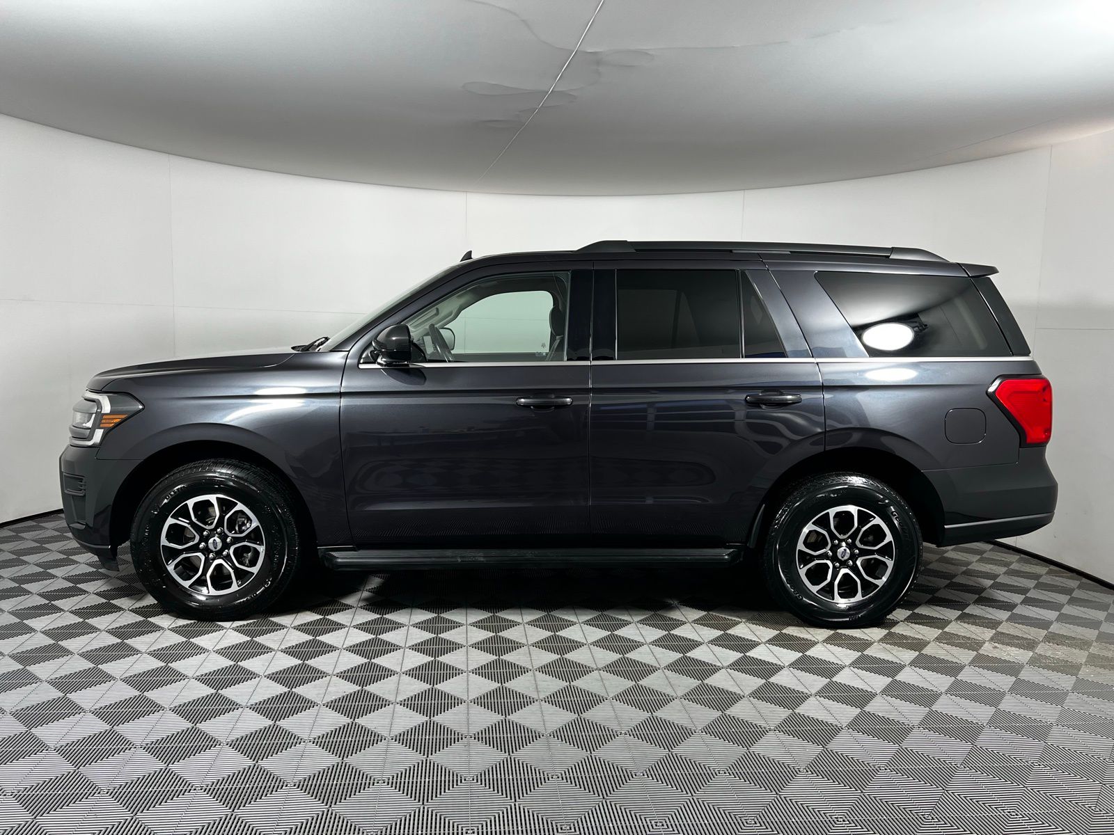 Thumbnail: 2024 Ford Expedition - 8