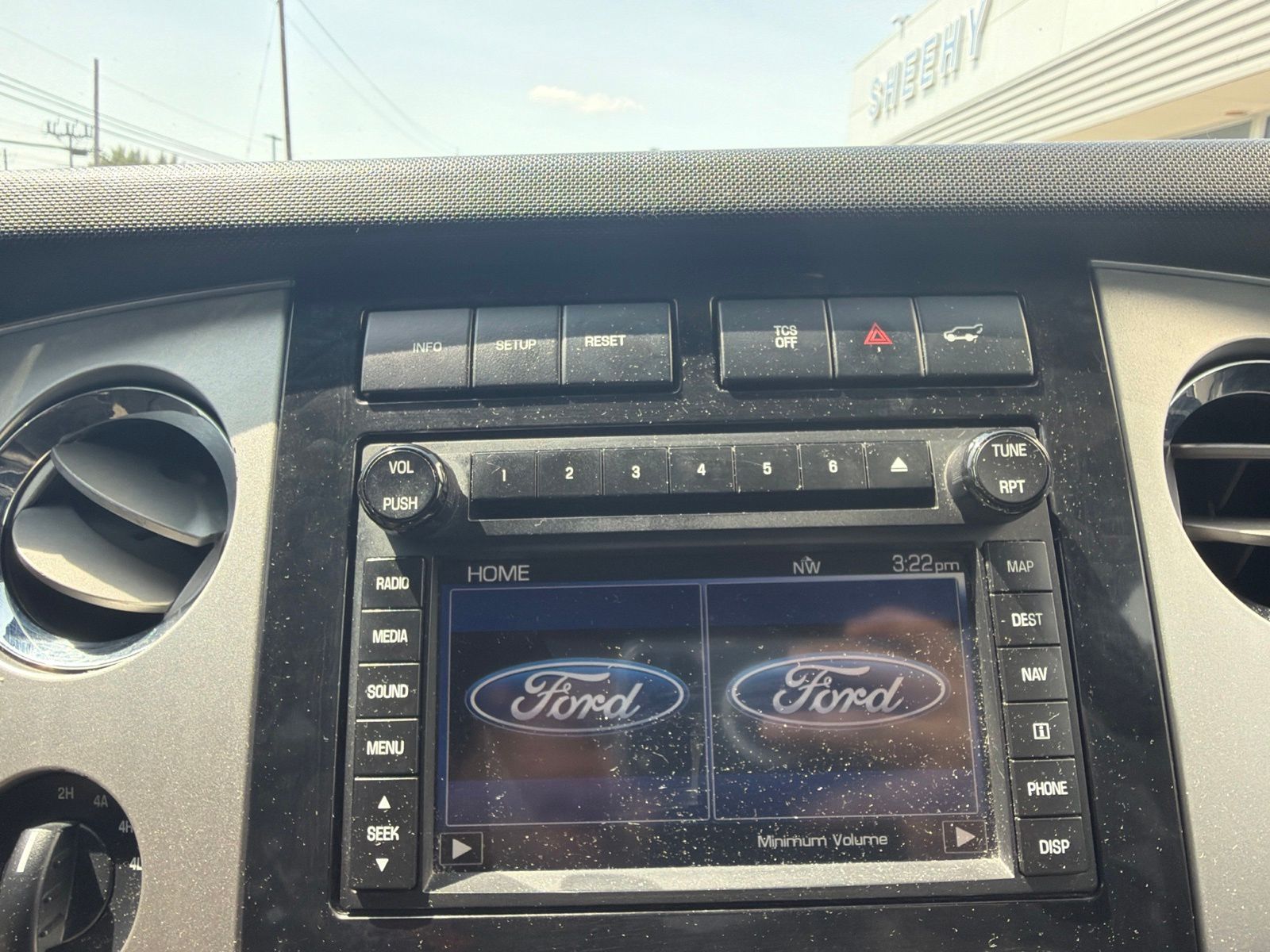Used 2013 White Ford Limited image 14
