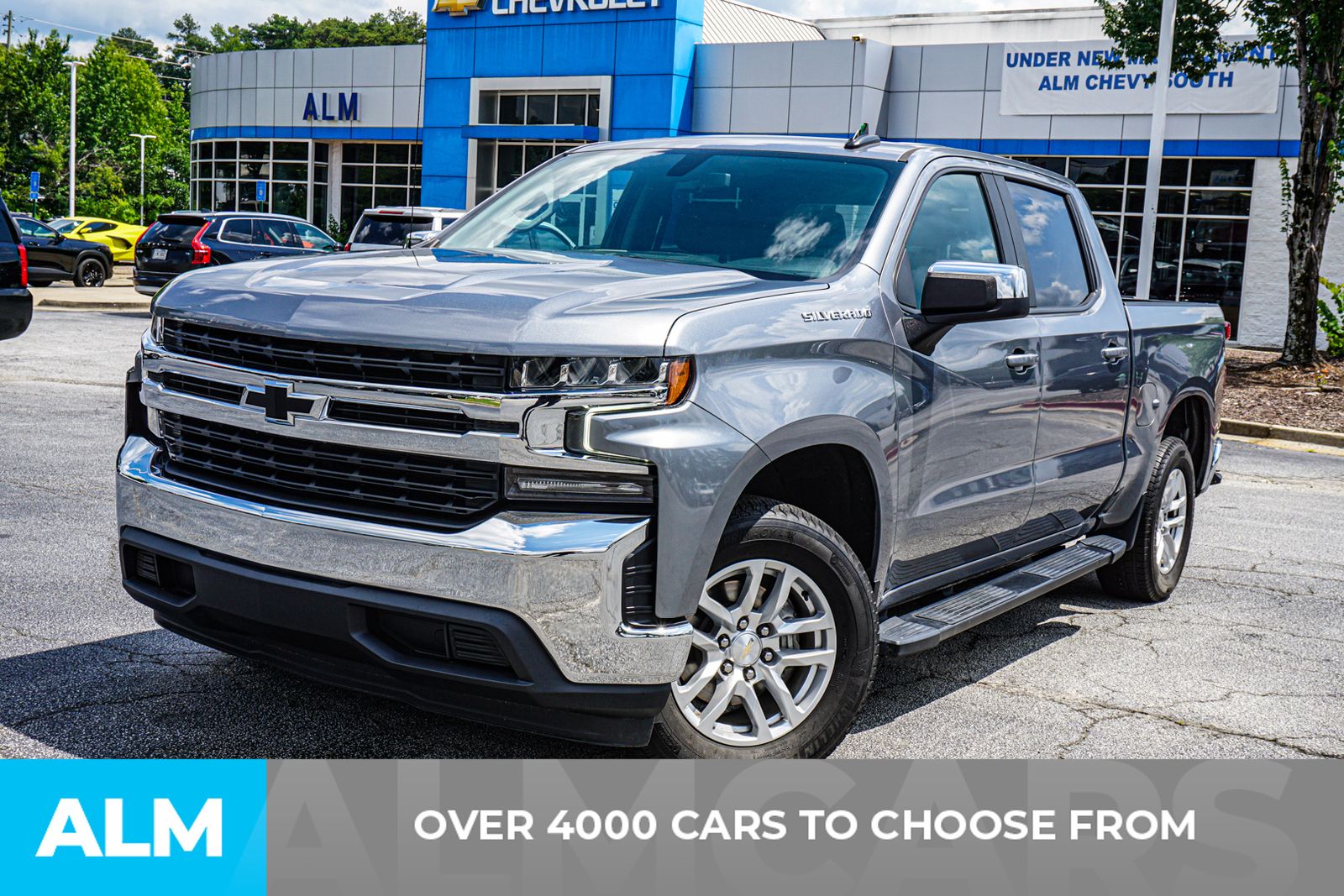 Used 2021 Gray Chevrolet LT image 3