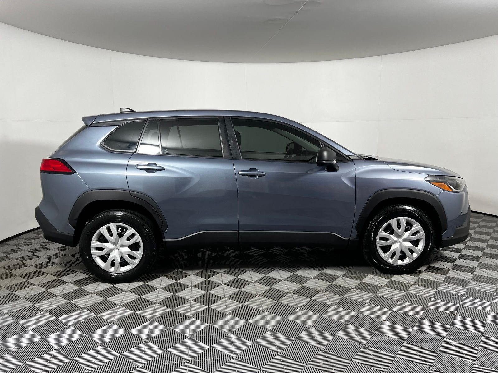 Thumbnail: 2022 Toyota Corolla Cross - 4