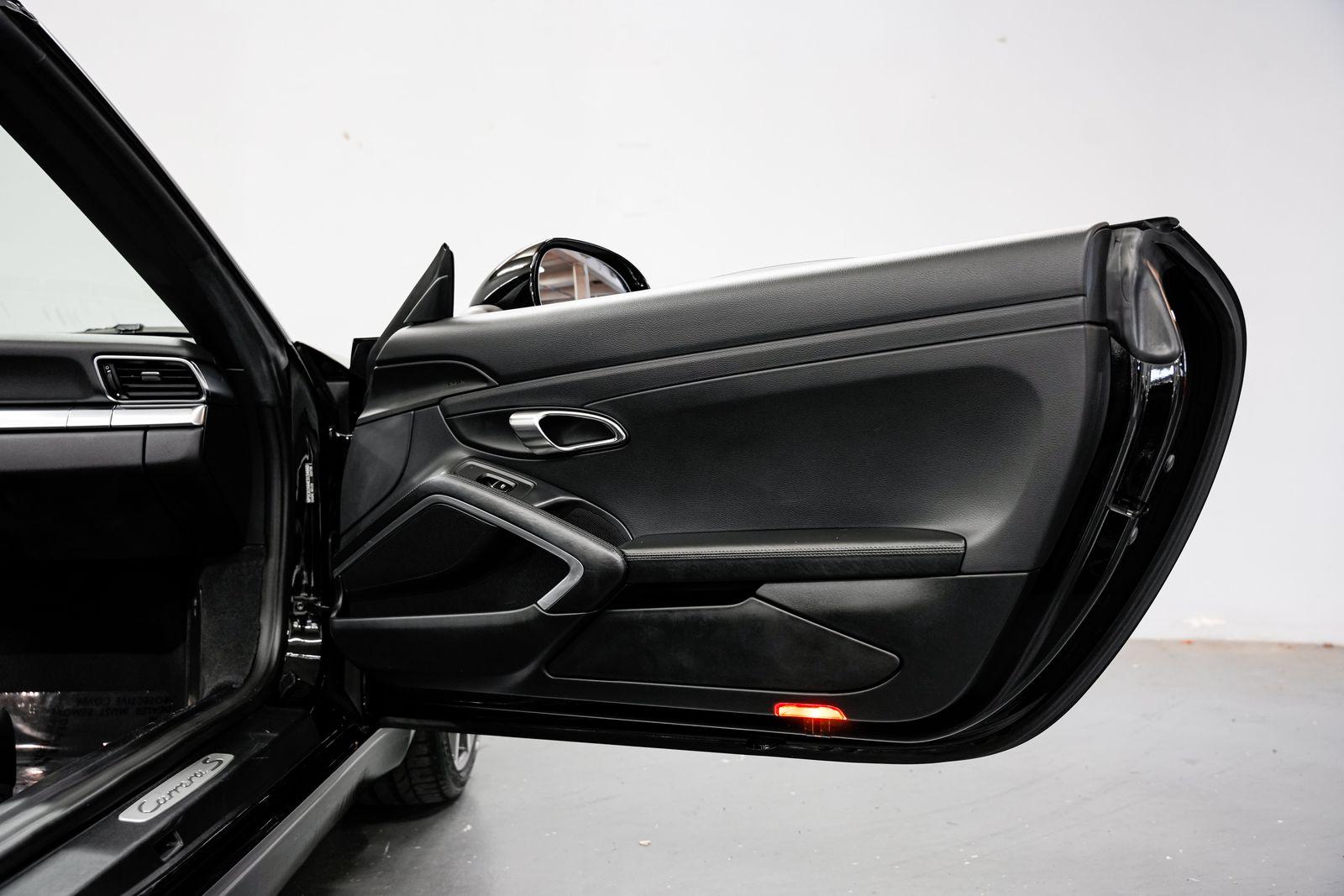 2014 Porsche 911 Carrera S — photo 22
