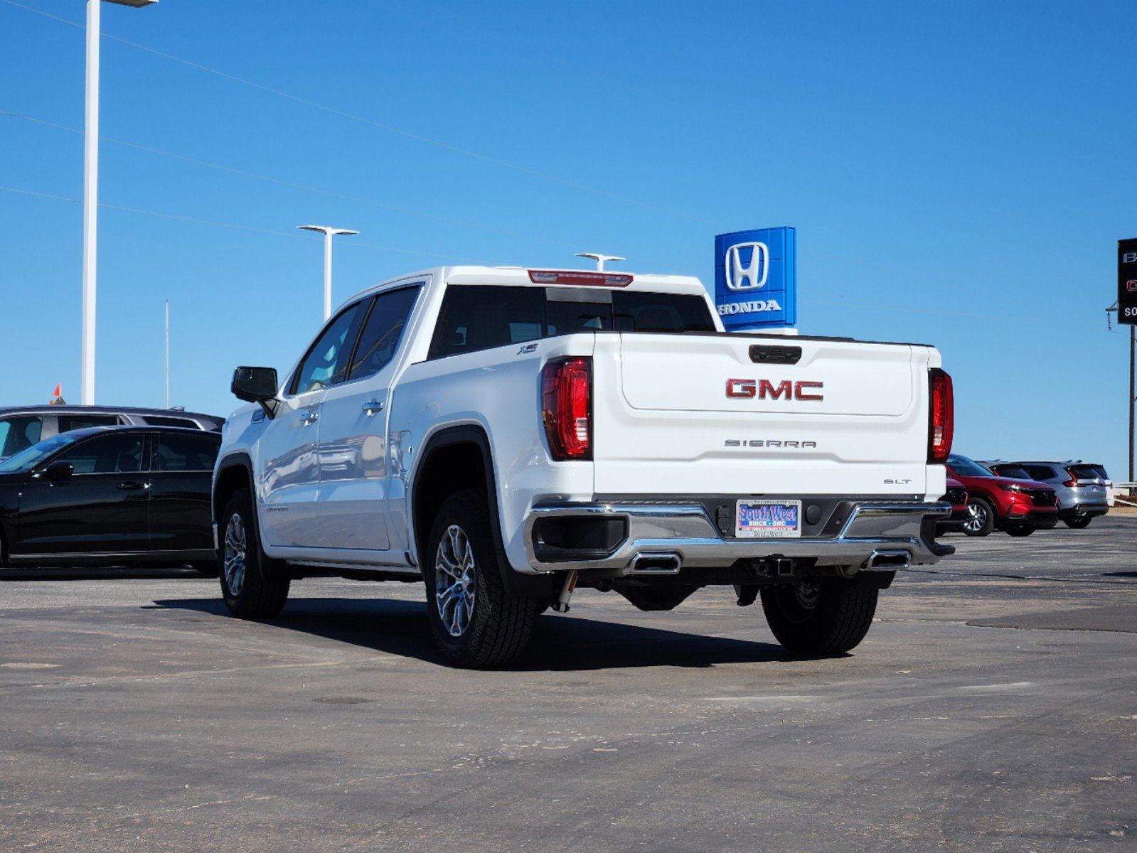 2025 GMC Sierra 1500 SLT 4