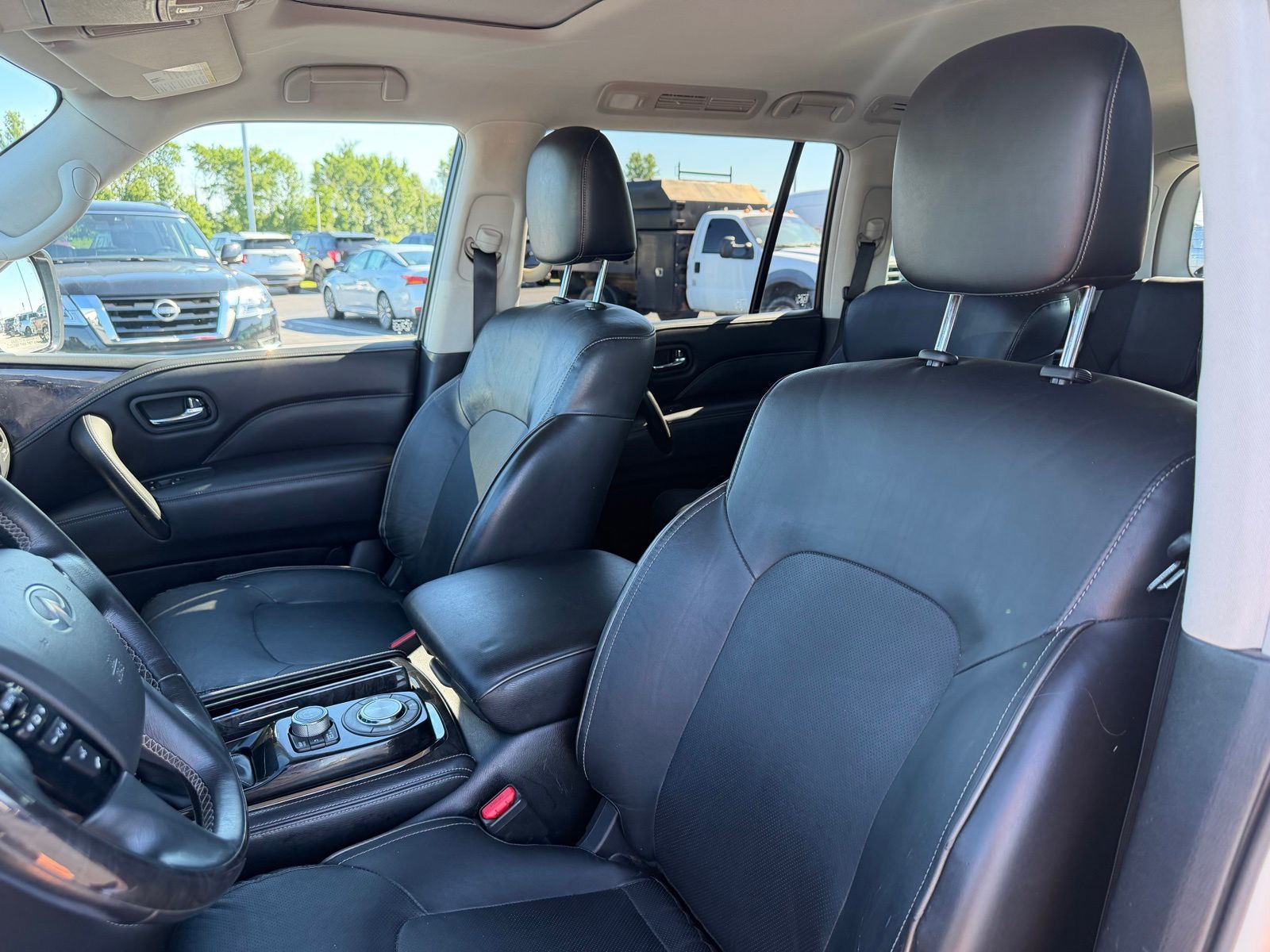 2020 INFINITI QX80 image 13