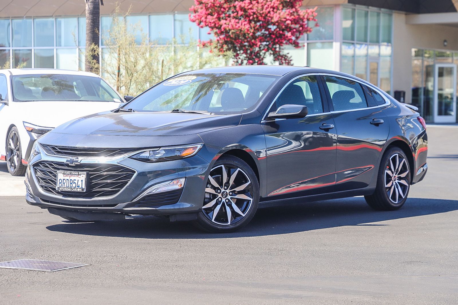 Shadow Gray Metallic 2020 Chevrolet Malibu Sedan Front-Wheel Drive Continuously Variable Transmission