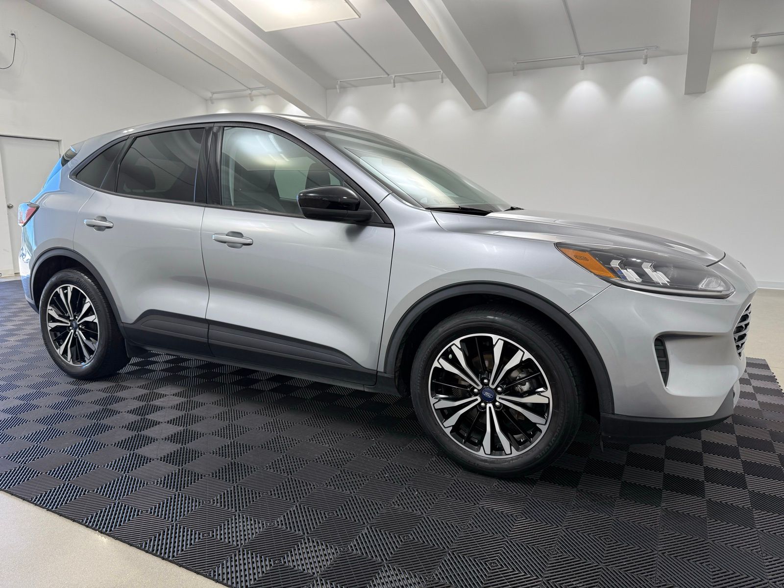 2021 Ford Escape SE FWD