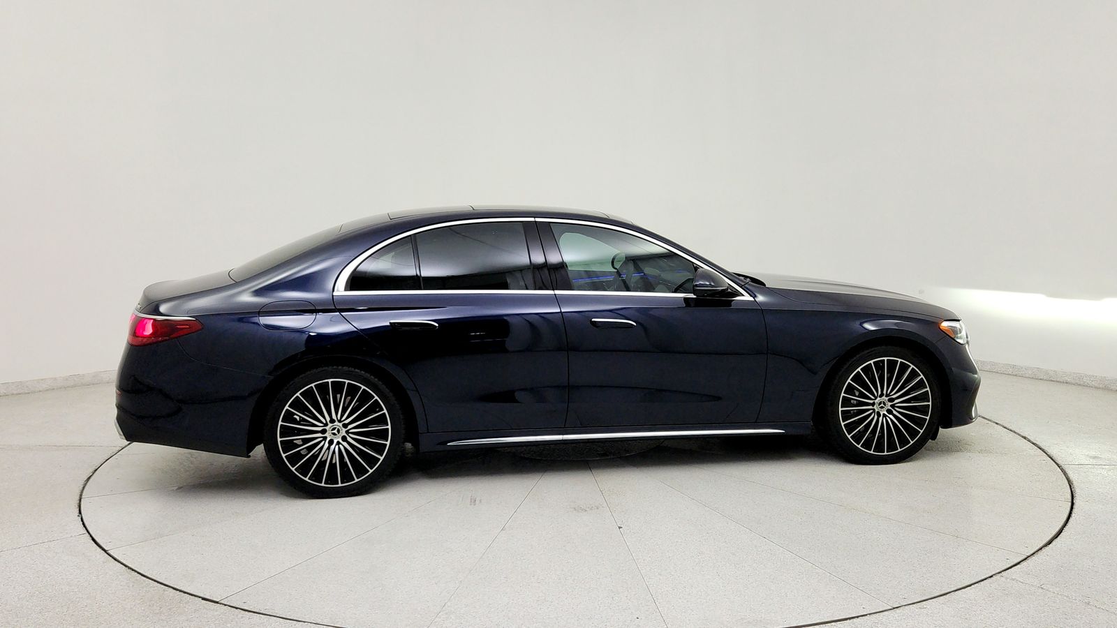 Used 2025 Blue Mercedes-Benz E 450 image 8