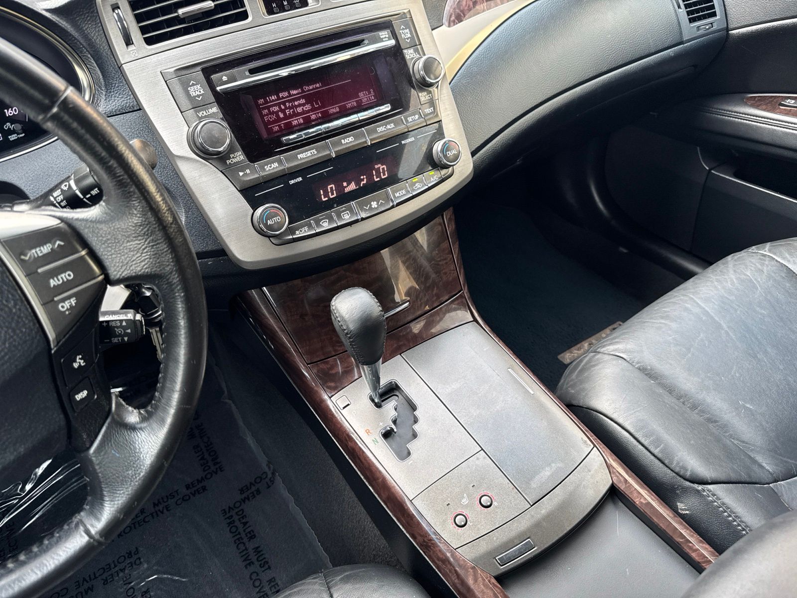 Used 2012 Classic Silver Metallic Toyota Base image 19