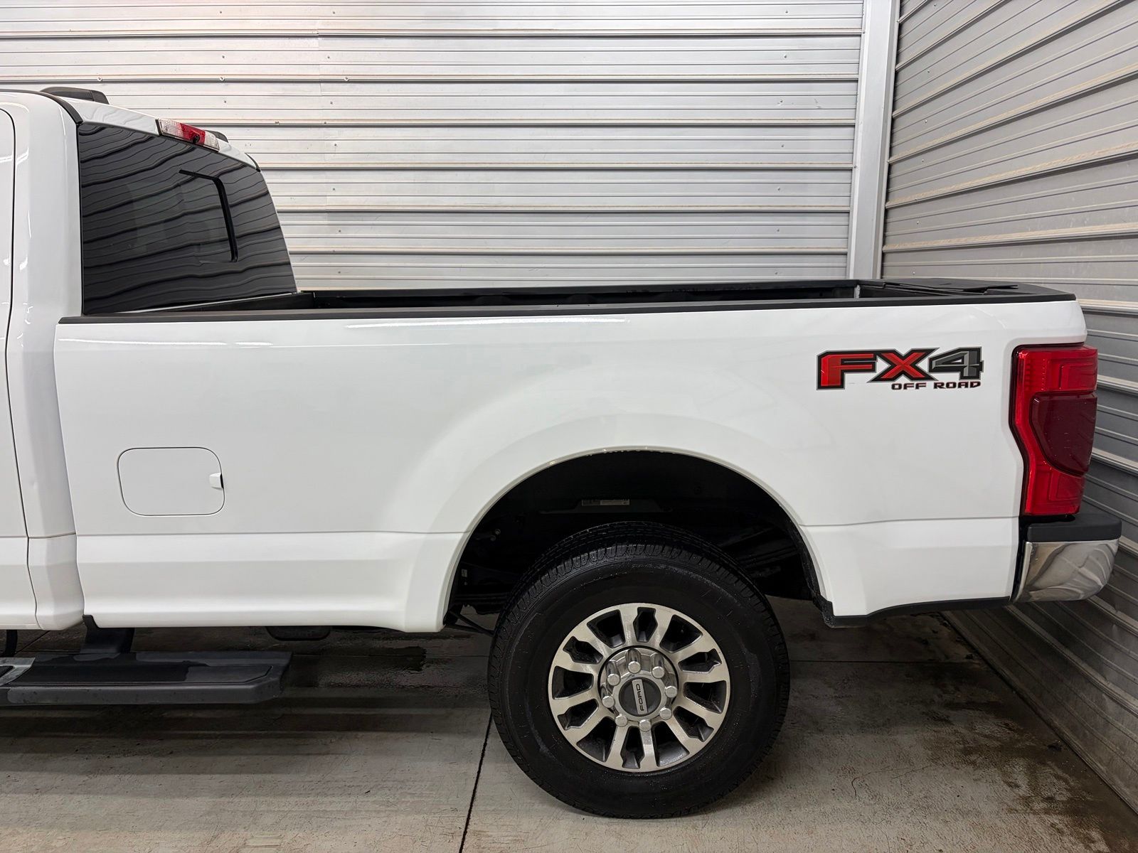 Photo 5 of 2022 Ford F-350 Super Duty Lariat