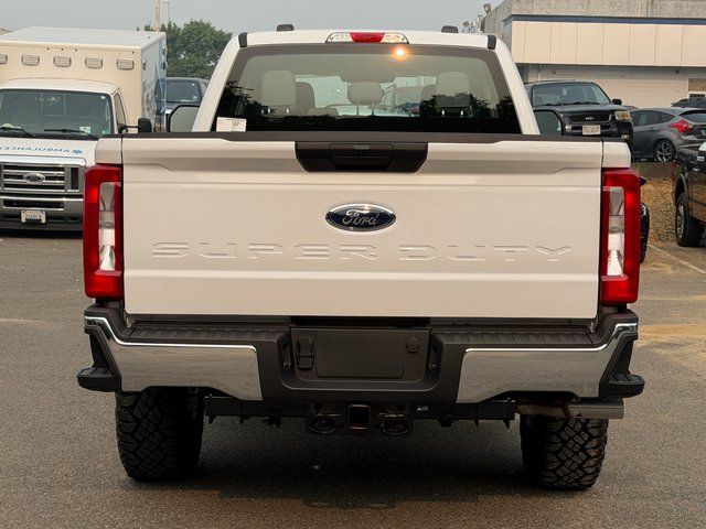 New 2026 Oxford White Ford XL image 5