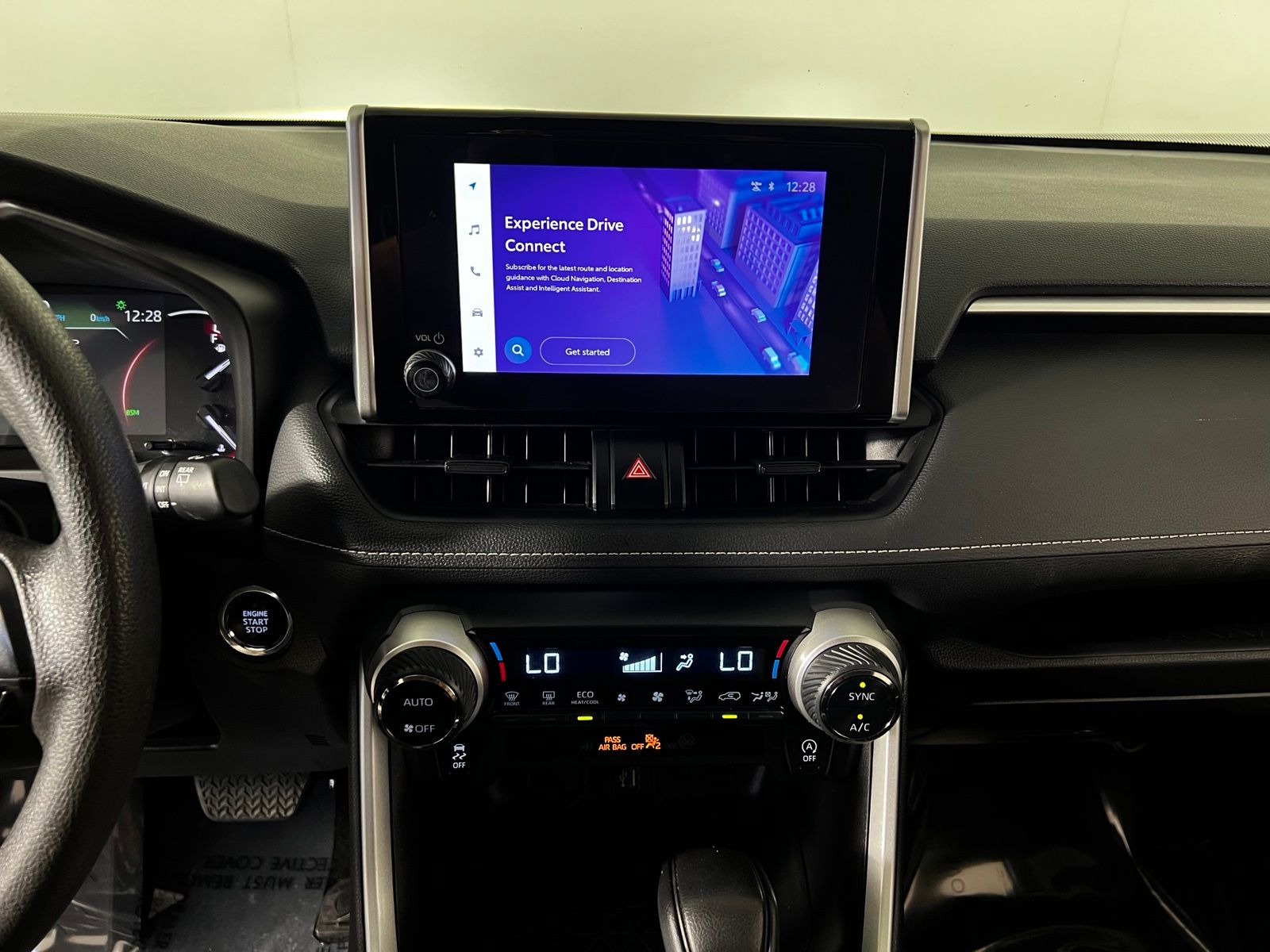 Thumbnail: 2024 Toyota RAV4 - 18