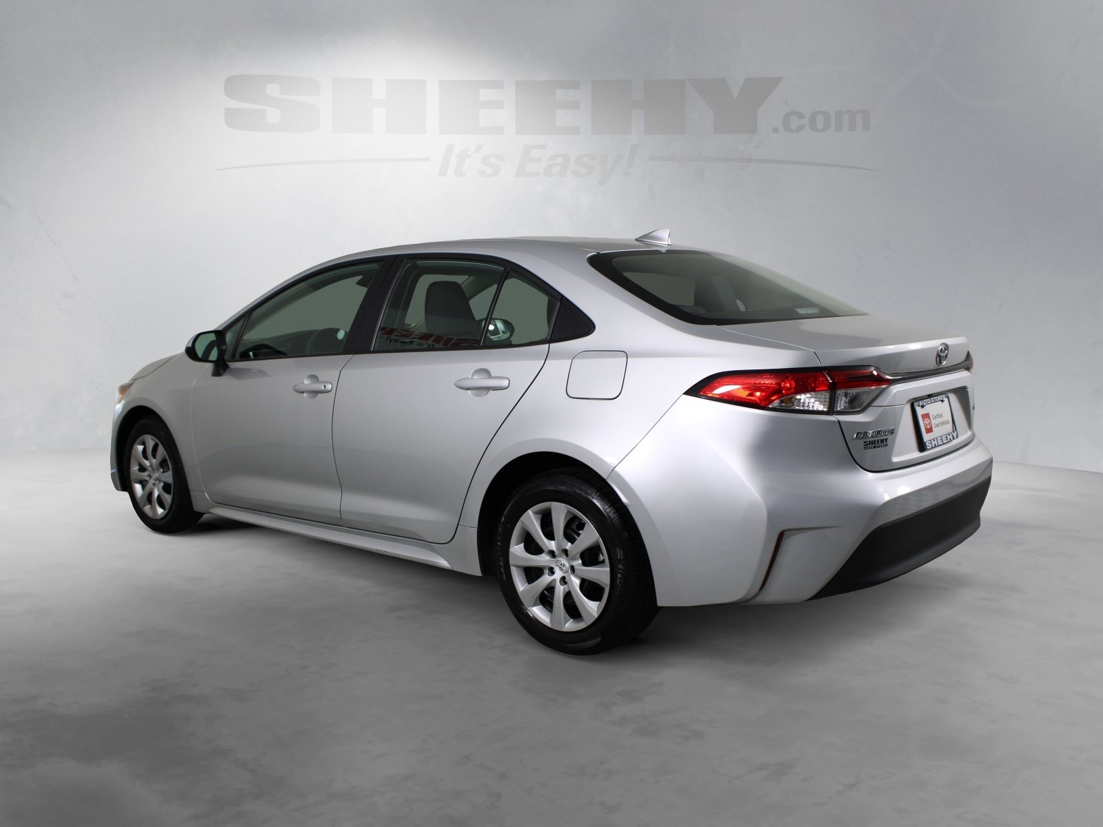 Used 2025 Silver Toyota LE image 15