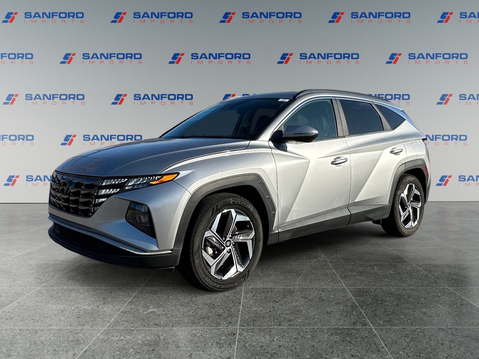 Shimmering Silver 2022 Hyundai Tucson SEL FWD SUV / Crossover Front-Wheel Drive 8-Speed Automatic