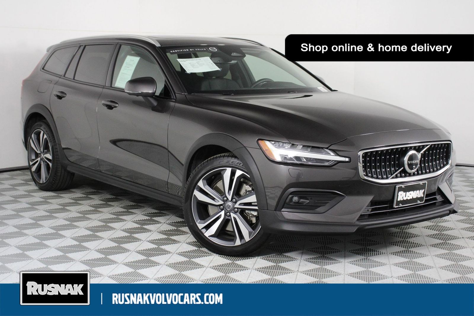 2025 Volvo V60 Cross Country B5 Plus AWD