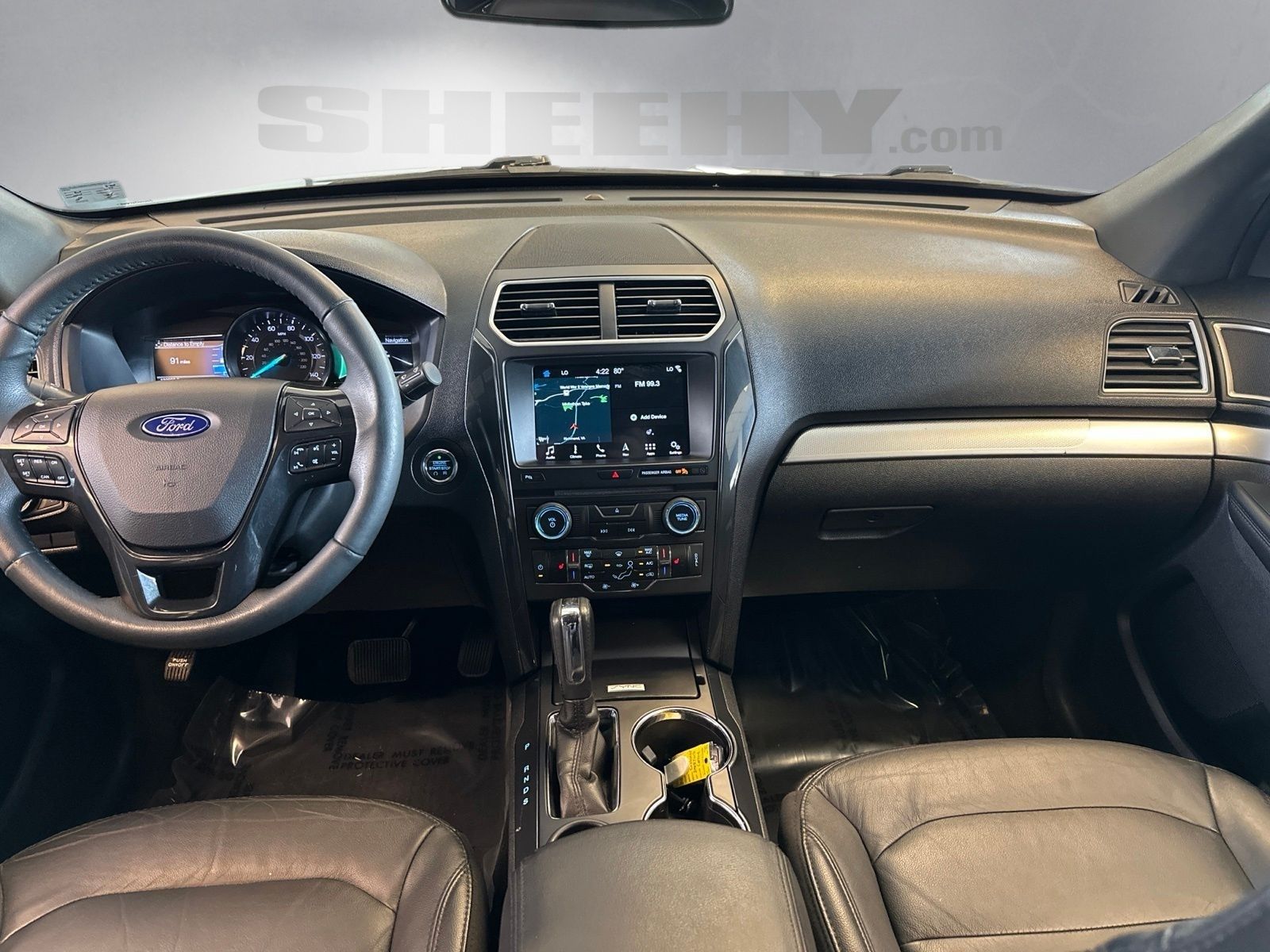 Used 2017 Magnetic Metallic Ford XLT image 3