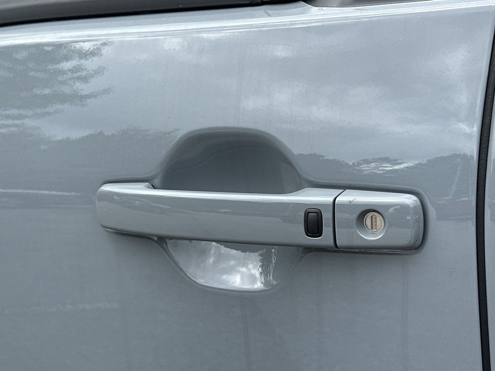 2025 Nissan Frontier PRO-4X photo 31