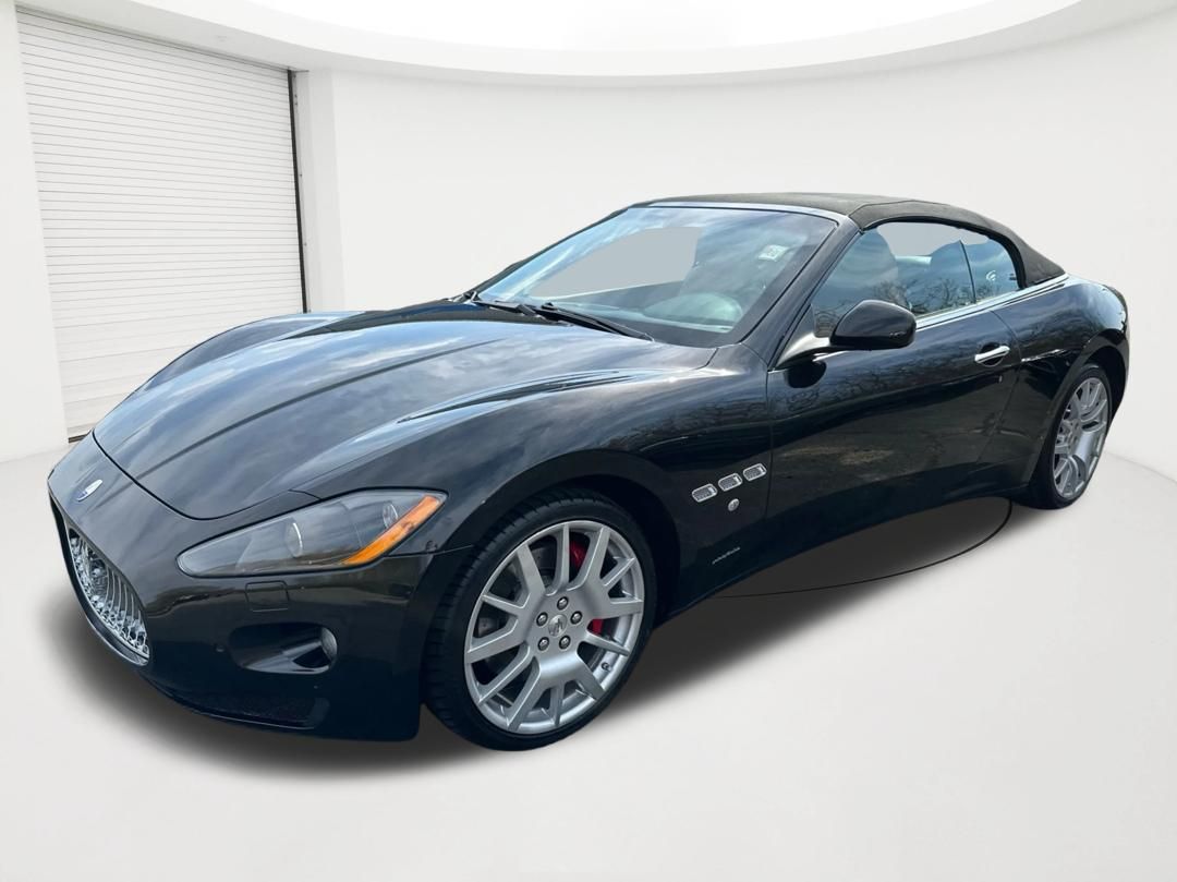 White 2012 Maserati GranTurismo Convertible Convertible Rear-Wheel Drive 6-Speed Automatic Overdrive