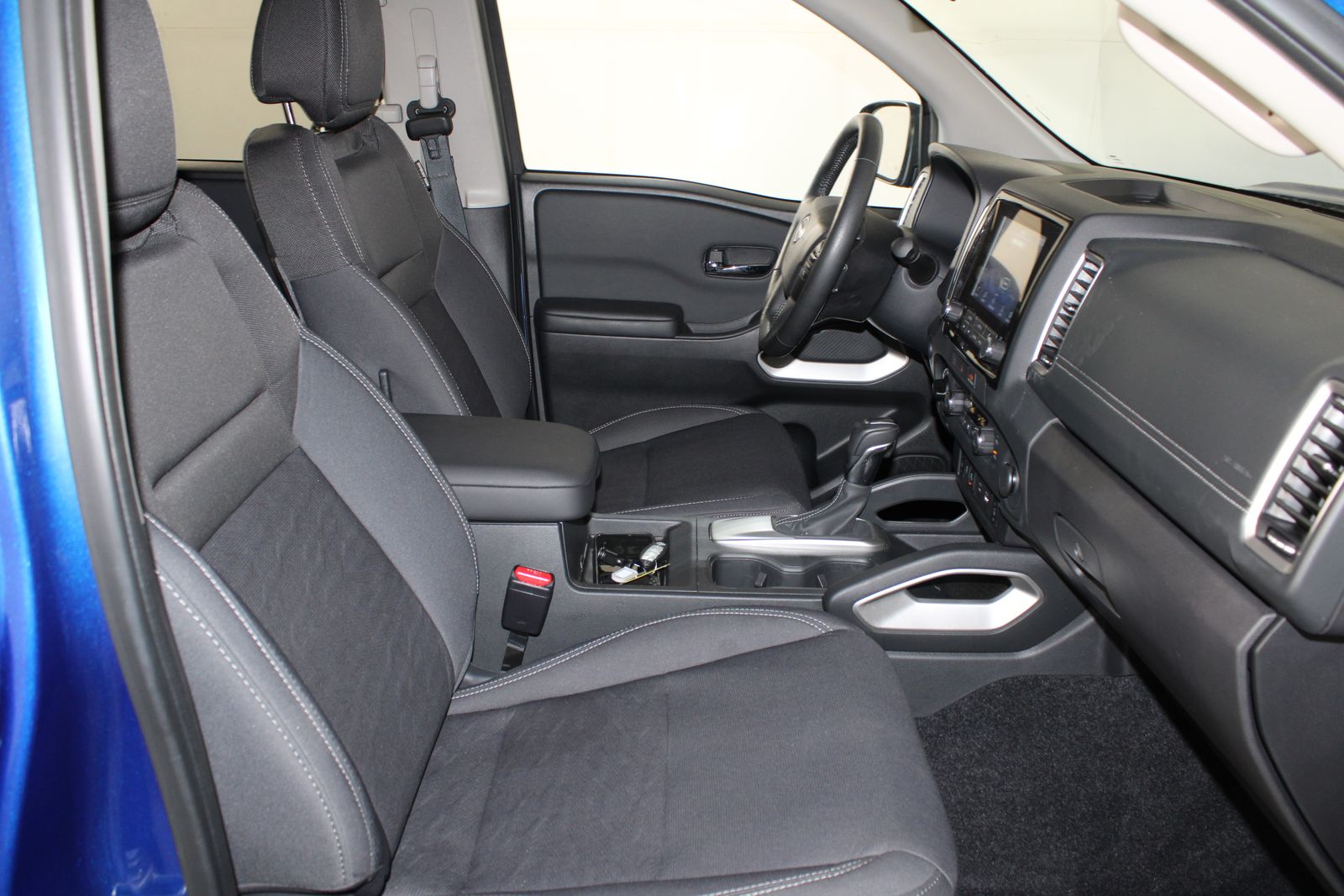 Used 2024 Blue Nissan SV image 26