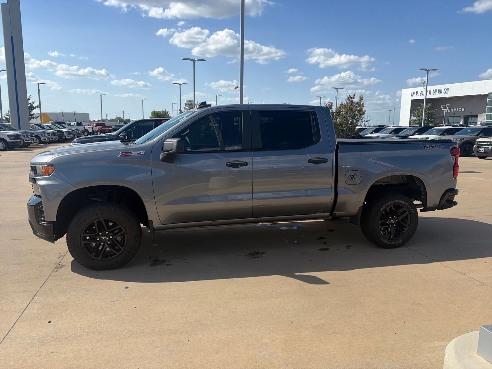 View vehicle photo 4
