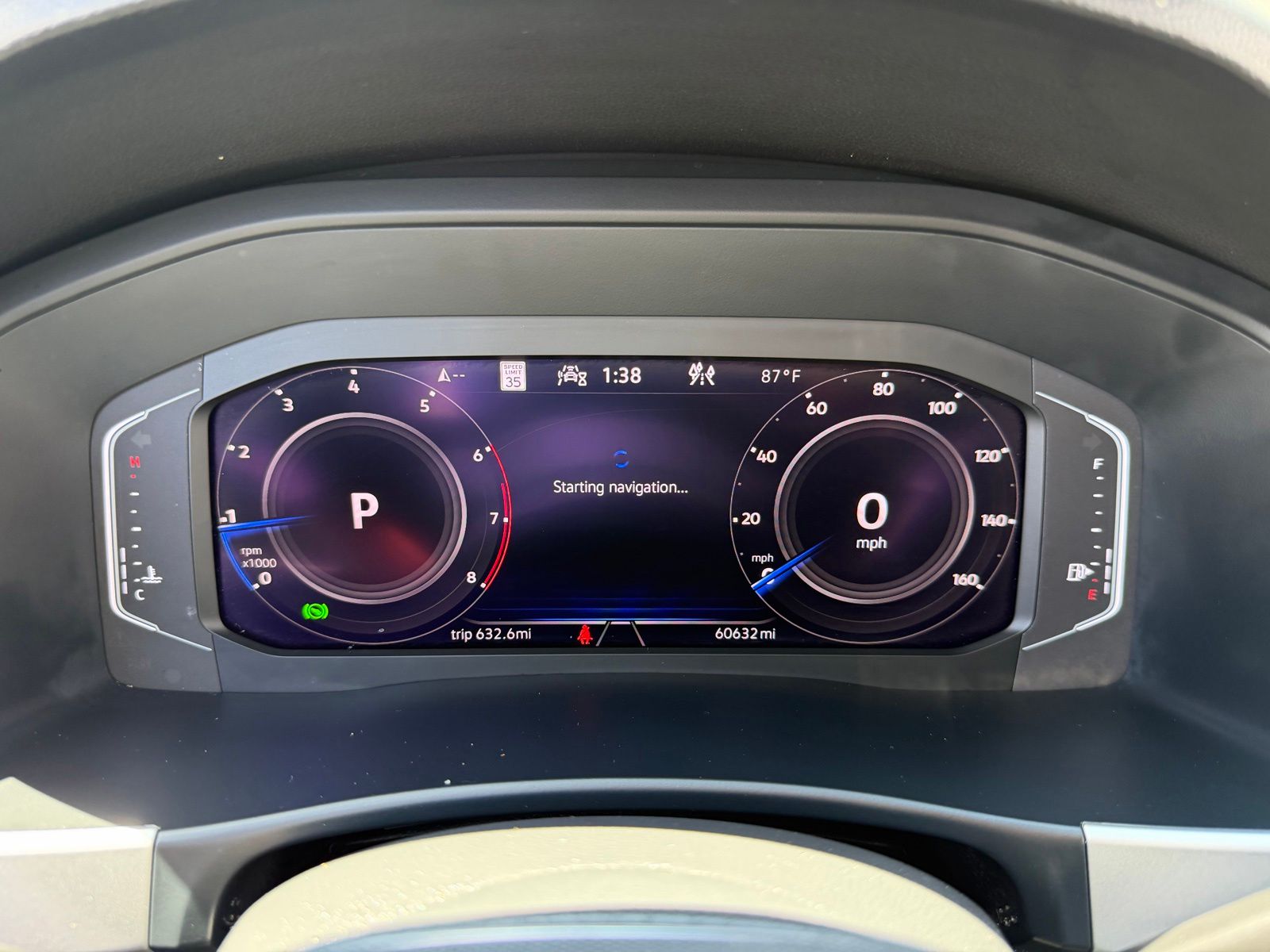 Used 2022  Volkswagen SEL image 6