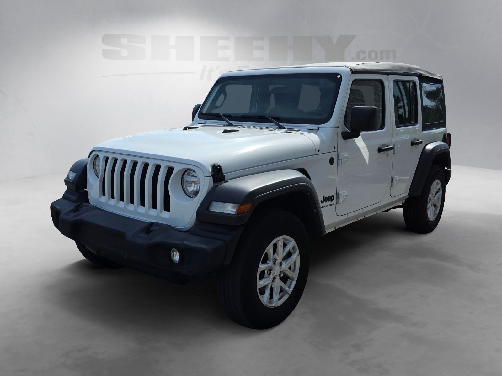 Used 2023 White Jeep Sport S image 16