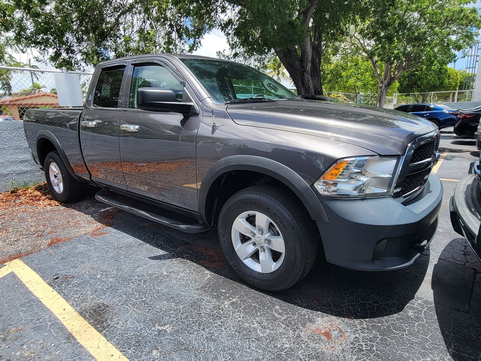 View vehicle photo 2