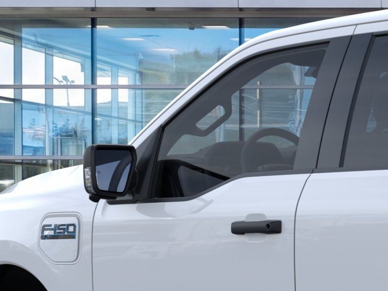 New 2025 Oxford White Ford XLT image 20