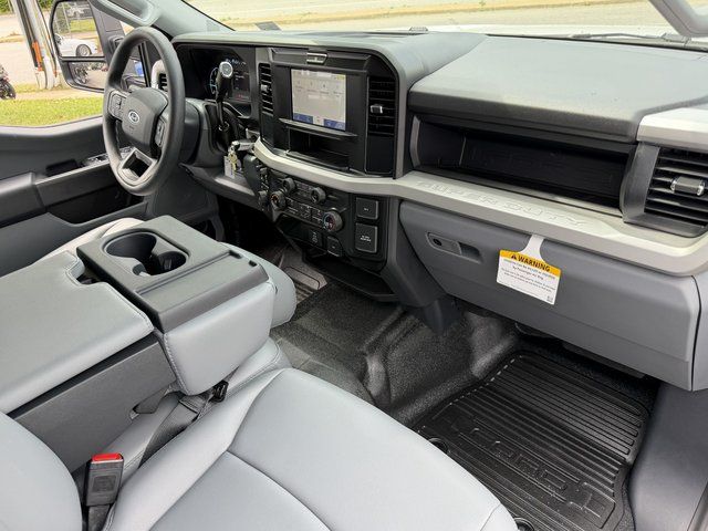 New 2026 Oxford White Ford XL image 11