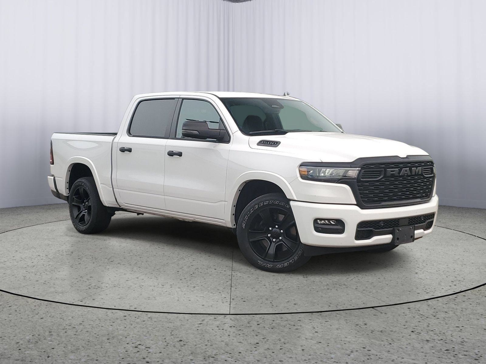 Bright White Clearcoat 2025 RAM 1500 Pickup Truck Four-Wheel Drive 8-Speed Automatic