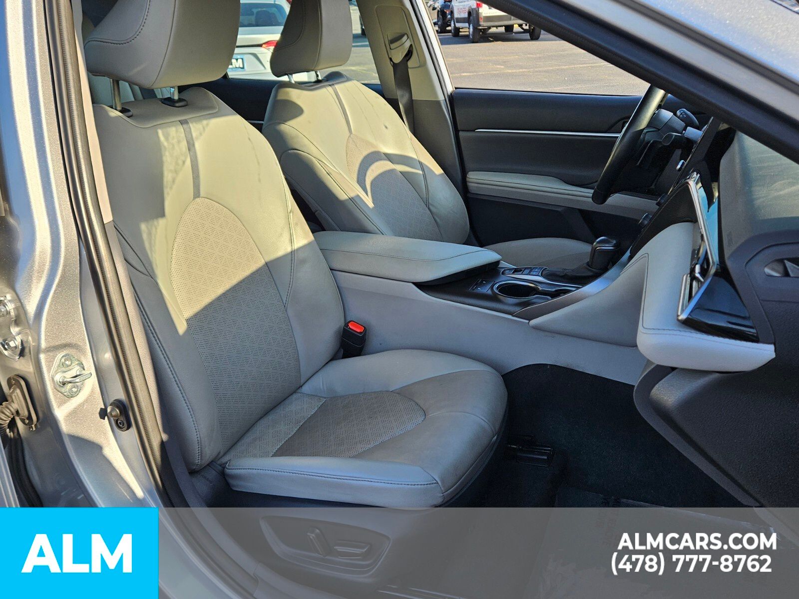 2023 Toyota Camry XSE photo 14