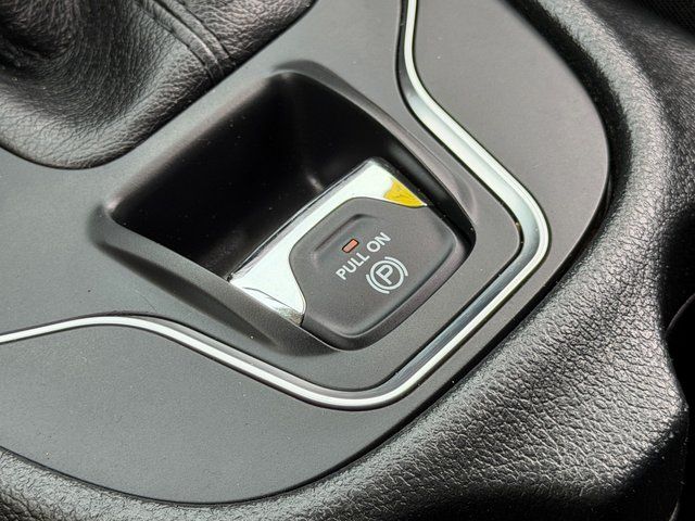 Used 2019 Diamond Black Jeep Latitude image 36