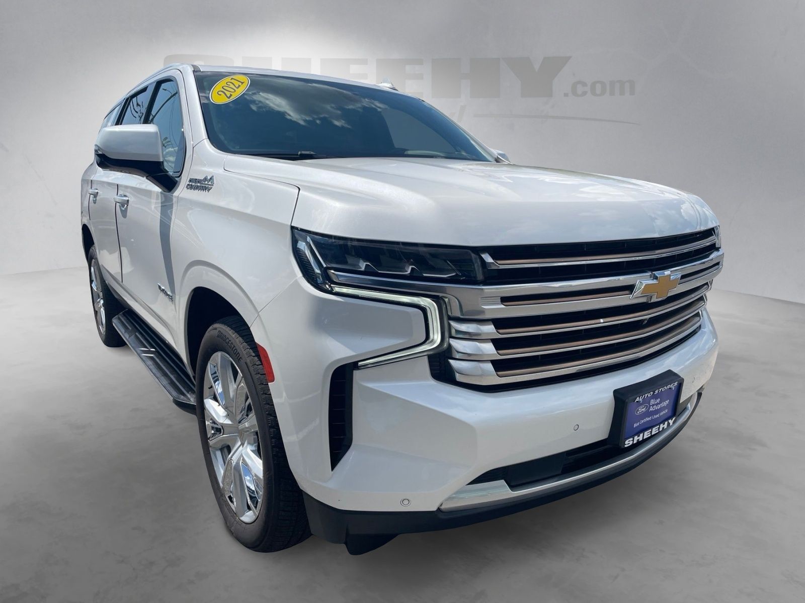Used 2021 Pearl Chevrolet High Country image 2