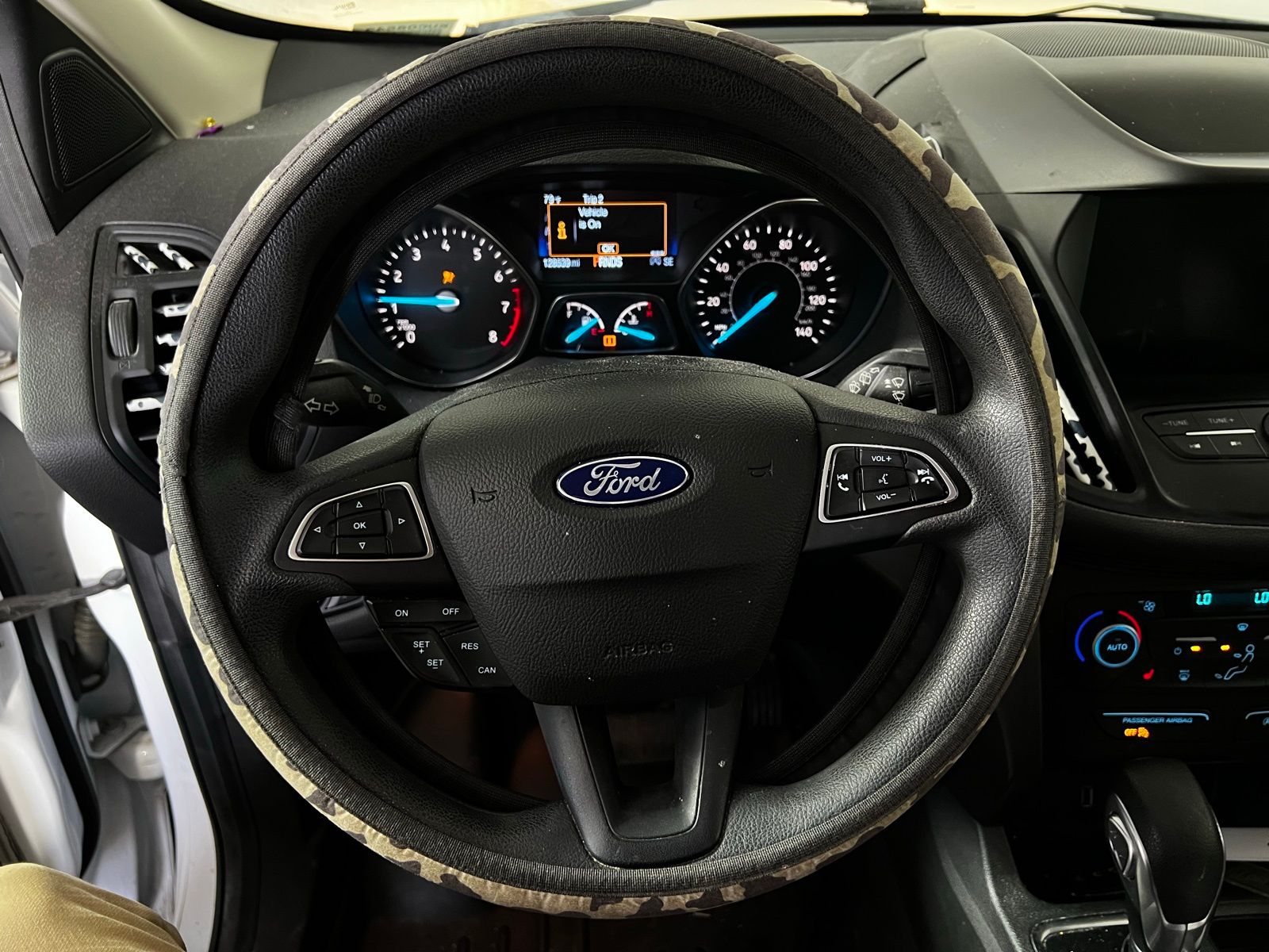 Thumbnail: 2019 Ford Escape - 9