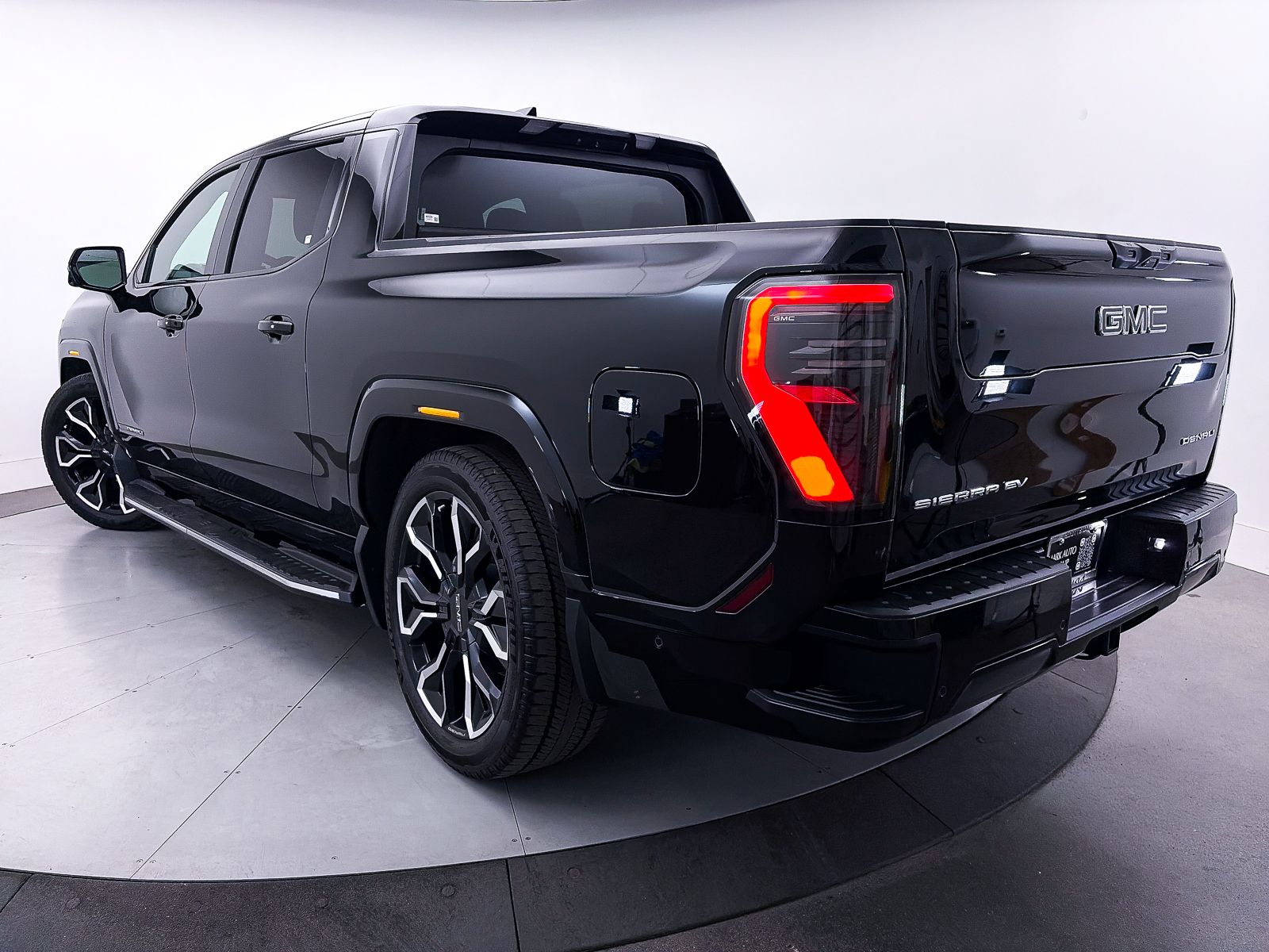 Used 2025 GMC Sierra EV Denali with VIN 1GT10MEDXSU405043 for sale in Scottsdale, AZ