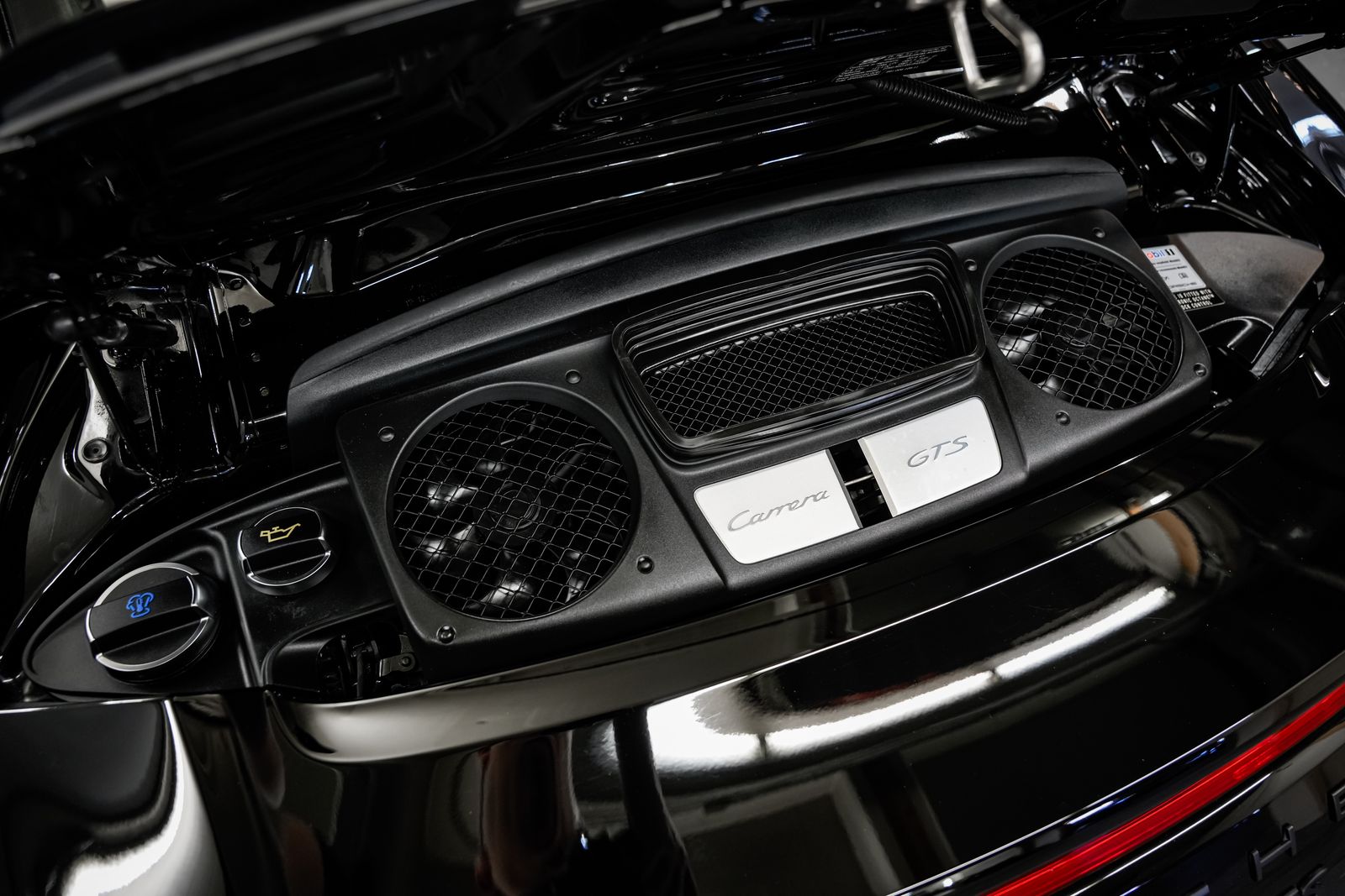 2016 Porsche 911 Carrera 4 GTS — photo 42